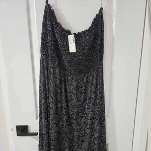 Pennington's strapless Dress (2X)